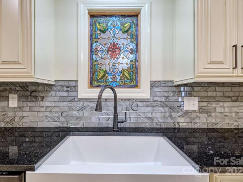 25 Fairway Ridge, Lake Wylie, SC 29710.  MLS# CAR4271554, YatesRealty ID 25910. 