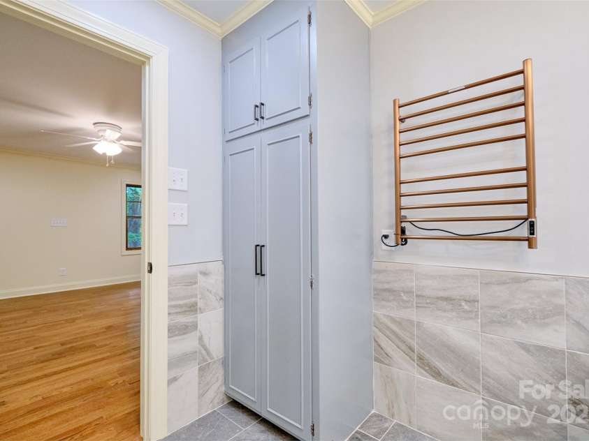 25 Fairway Ridge, Lake Wylie, SC 29710.  MLS# CAR4271554, YatesRealty ID 25910. 