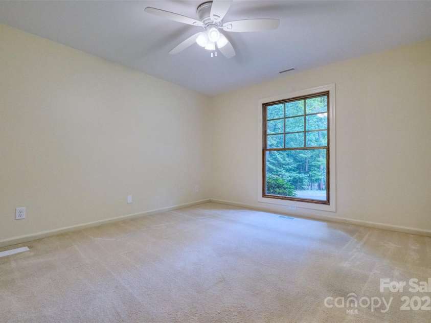 25 Fairway Ridge, Lake Wylie, SC 29710.  MLS# CAR4271554, YatesRealty ID 25910. 