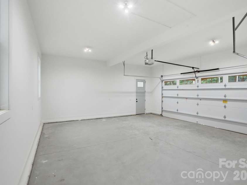 3210 Highway 205 Highway, Marshville, NC 28103.  MLS# CAR4378620, YatesRealty ID 25911. Garage