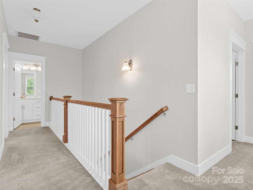 572 Sweet Birch Park Lane, Black Mountain, NC 28711.  MLS# CAR4260117, YatesRealty ID 25911. 