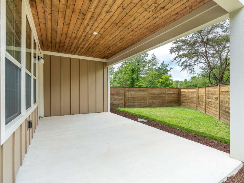 572 Sweet Birch Park Lane, Black Mountain, NC 28711.  MLS# CAR4260117, YatesRealty ID 25911. A great spacious patio area.q