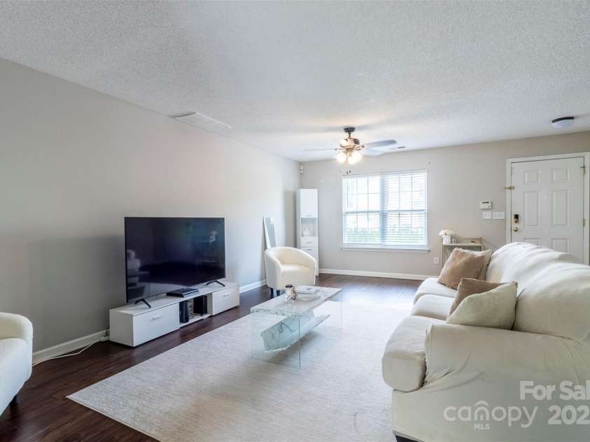 9530 Drains Bay Court, Charlotte, NC 28214.  MLS# CAR4274312, YatesRealty ID 25912. Living room alternate