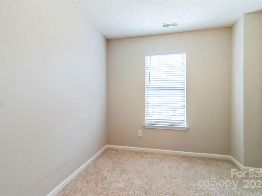 9530 Drains Bay Court, Charlotte, NC 28214.  MLS# CAR4274312, YatesRealty ID 25912. Third bedroom