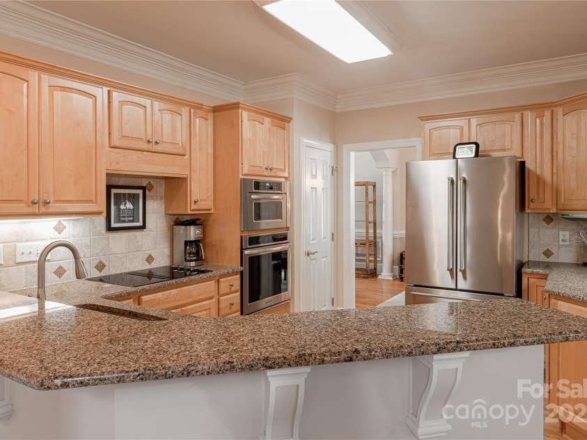 10405 Lady Grace Lane, Charlotte, NC 28270.  MLS# CAR4273475, YatesRealty ID 25913. 