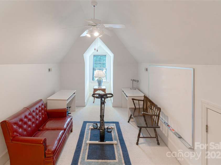 10405 Lady Grace Lane, Charlotte, NC 28270.  MLS# CAR4273475, YatesRealty ID 25913. BONUS ROOM