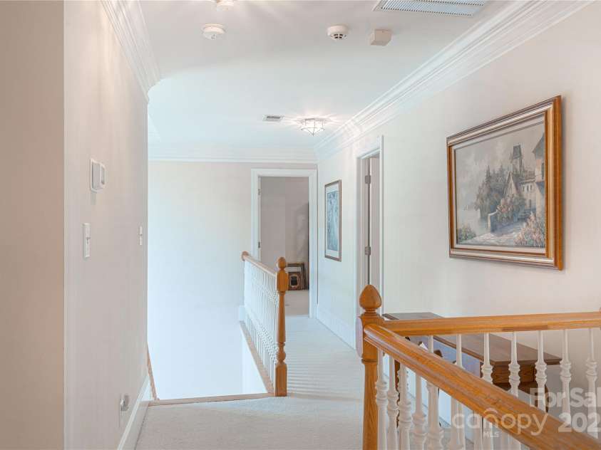 10405 Lady Grace Lane, Charlotte, NC 28270.  MLS# CAR4273475, YatesRealty ID 25913. UPSTAIRS HALLWAY
