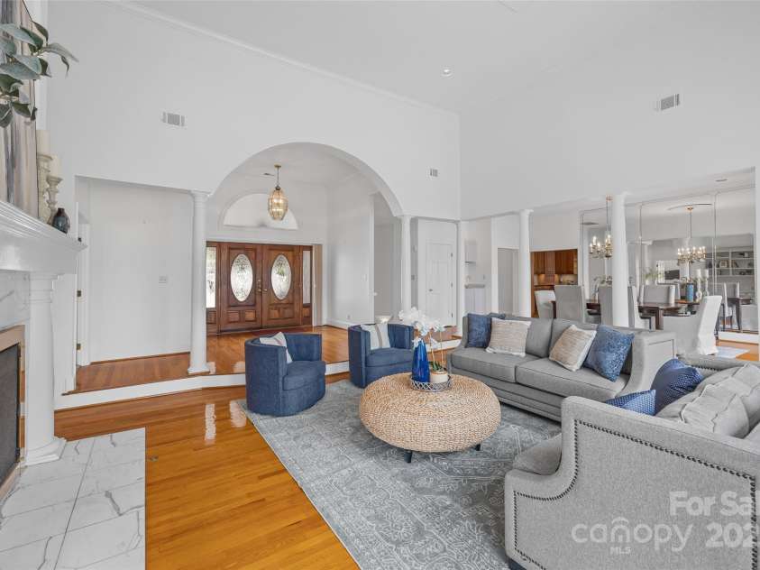 16108 Woolwine Road, Charlotte, NC 28278.  MLS# CAR4255074, YatesRealty ID 25914. 