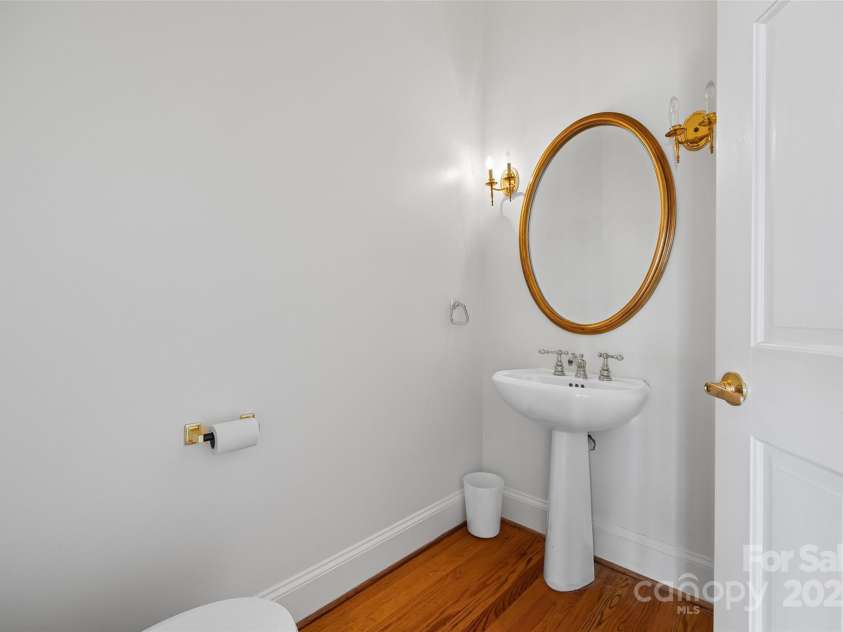 16108 Woolwine Road, Charlotte, NC 28278.  MLS# CAR4255074, YatesRealty ID 25914. 