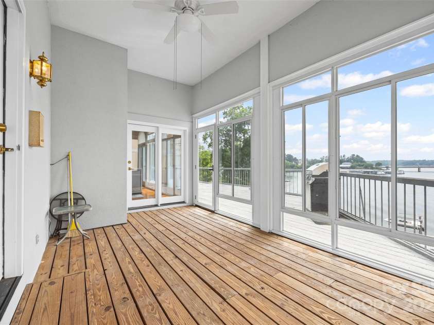 16108 Woolwine Road, Charlotte, NC 28278.  MLS# CAR4255074, YatesRealty ID 25914. 