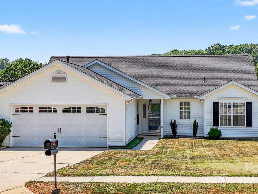 118 Milroy Lane, Mooresville, NC 28115.  MLS# CAR4280096, YatesRealty ID 25915. 