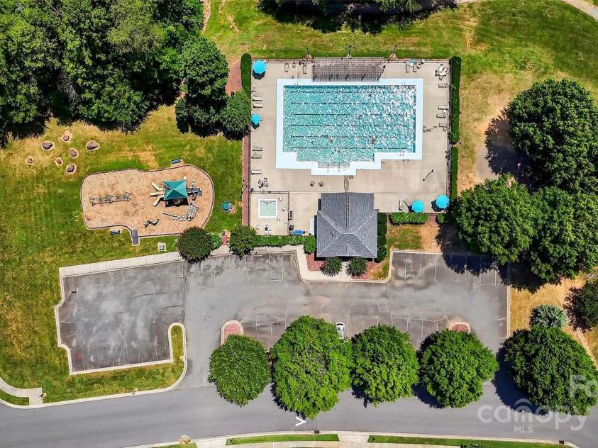 118 Milroy Lane, Mooresville, NC 28115.  MLS# CAR4280096, YatesRealty ID 25915. 