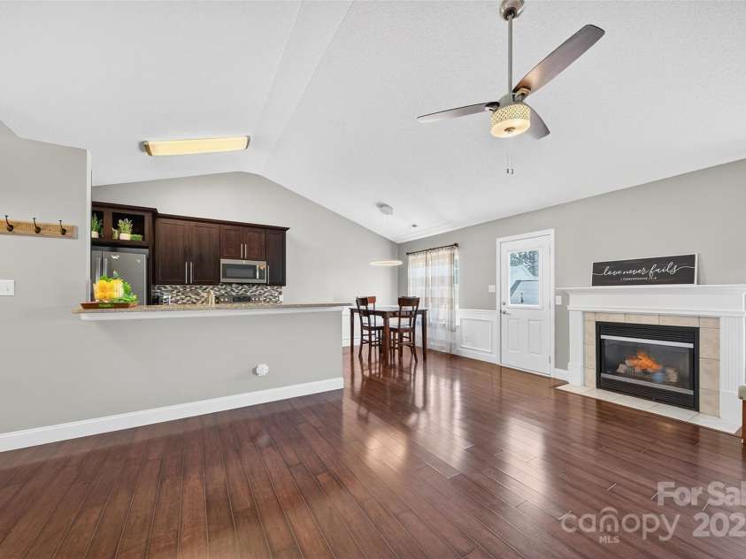 118 Milroy Lane, Mooresville, NC 28115.  MLS# CAR4280096, YatesRealty ID 25915. 