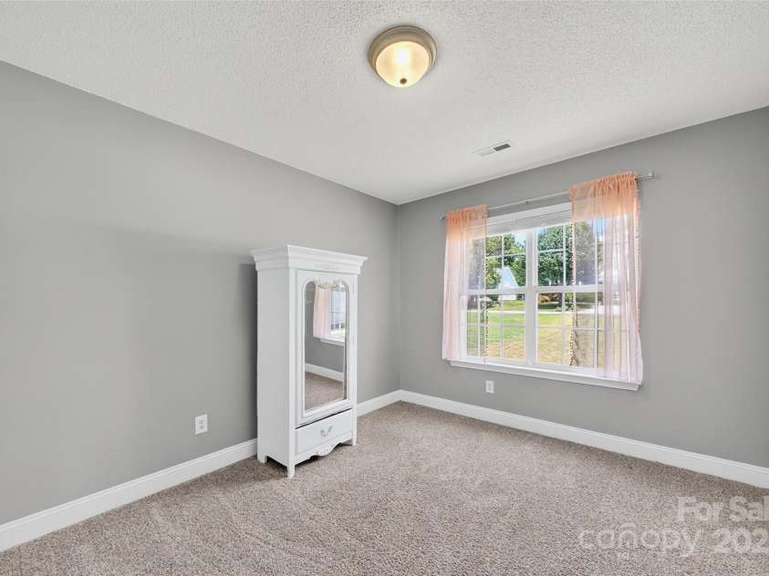 118 Milroy Lane, Mooresville, NC 28115.  MLS# CAR4280096, YatesRealty ID 25915. 