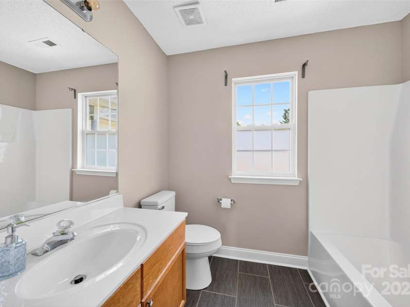 118 Milroy Lane, Mooresville, NC 28115.  MLS# CAR4280096, YatesRealty ID 25915. 
