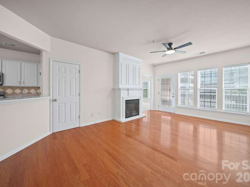 14957 Santa Lucia Drive, Charlotte, NC 28277.  MLS# CAR4386787, YatesRealty ID 25917. 
