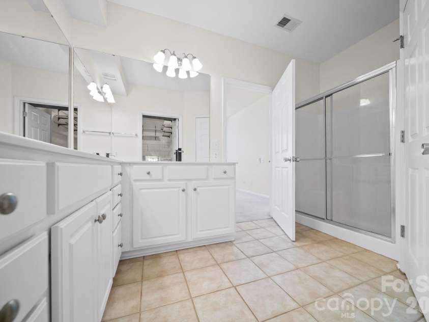 14957 Santa Lucia Drive, Charlotte, NC 28277.  MLS# CAR4386787, YatesRealty ID 25917. 