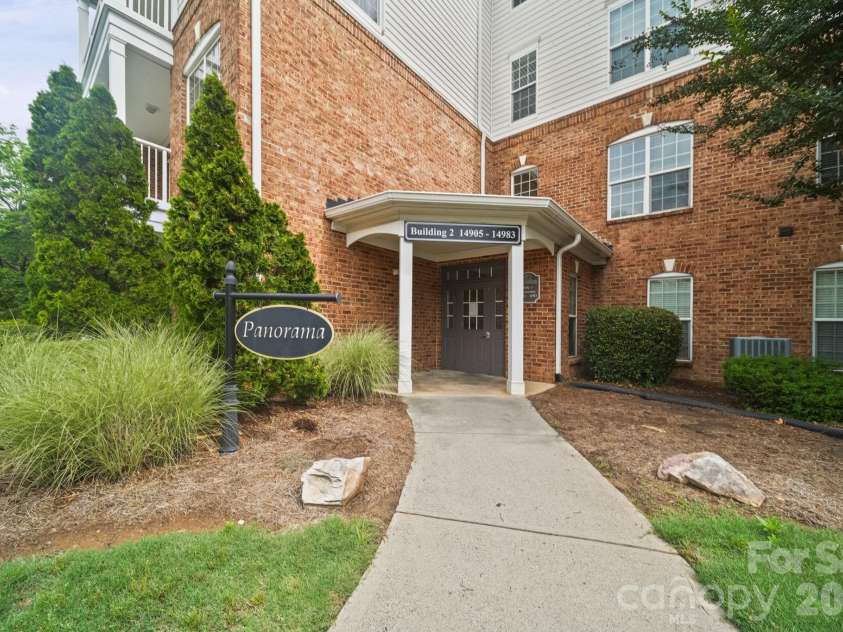 14957 Santa Lucia Drive, Charlotte, NC 28277.  MLS# CAR4386787, YatesRealty ID 25917. 