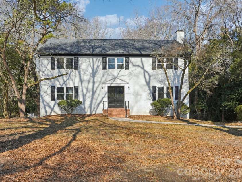 1216 Old Farm Road, Charlotte, NC 28226.  MLS# CAR4344742, YatesRealty ID 25919. 