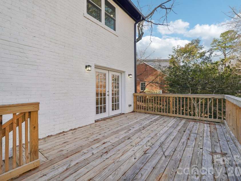 1216 Old Farm Road, Charlotte, NC 28226.  MLS# CAR4344742, YatesRealty ID 25919. 