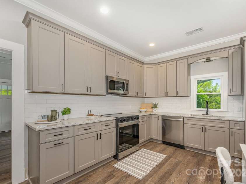 201 Valley Street, Stanley, NC 28164.  MLS# CAR4272751, YatesRealty ID 25919. Shaker style cabinetry with soft-close hardware