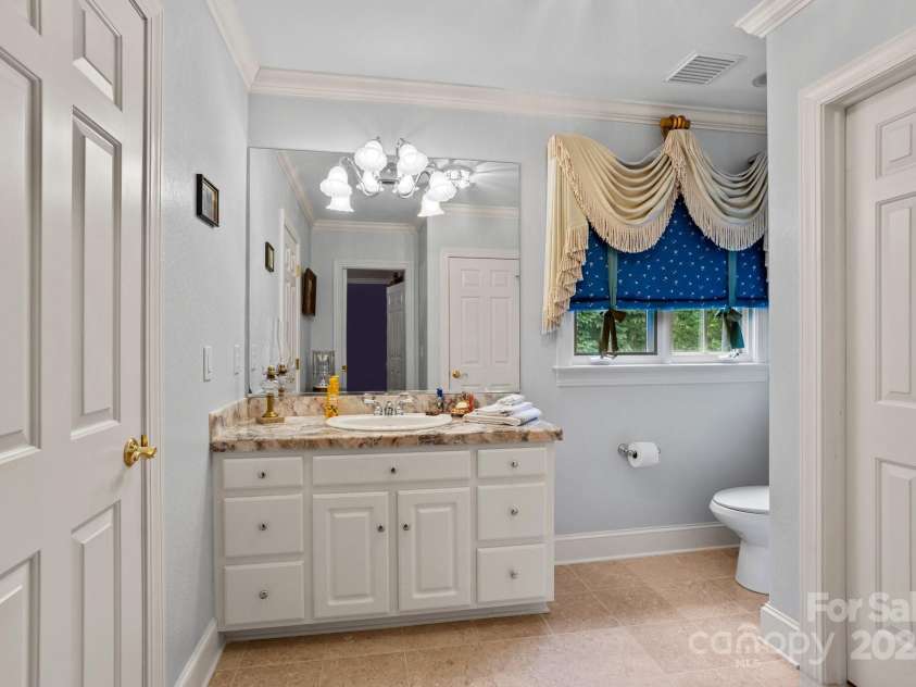 115 Glenview Drive, Salisbury, NC 28147.  MLS# CAR4301352, YatesRealty ID 2592. 