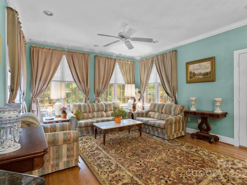 115 Glenview Drive, Salisbury, NC 28147.  MLS# CAR4301352, YatesRealty ID 2592. 