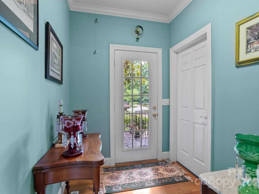 115 Glenview Drive, Salisbury, NC 28147.  MLS# CAR4301352, YatesRealty ID 2592. 