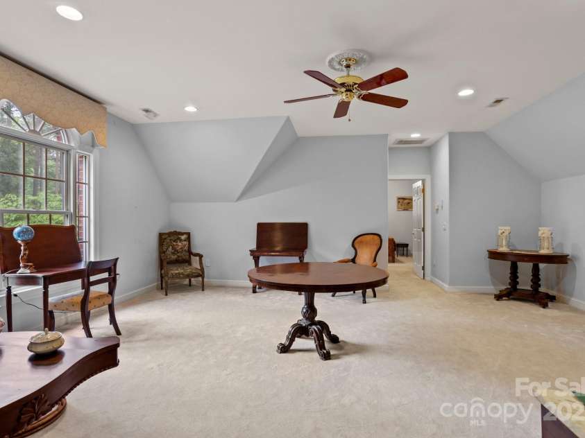 115 Glenview Drive, Salisbury, NC 28147.  MLS# CAR4301352, YatesRealty ID 2592. 