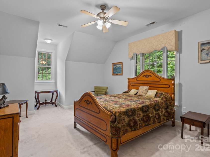 115 Glenview Drive, Salisbury, NC 28147.  MLS# CAR4301352, YatesRealty ID 2592. 