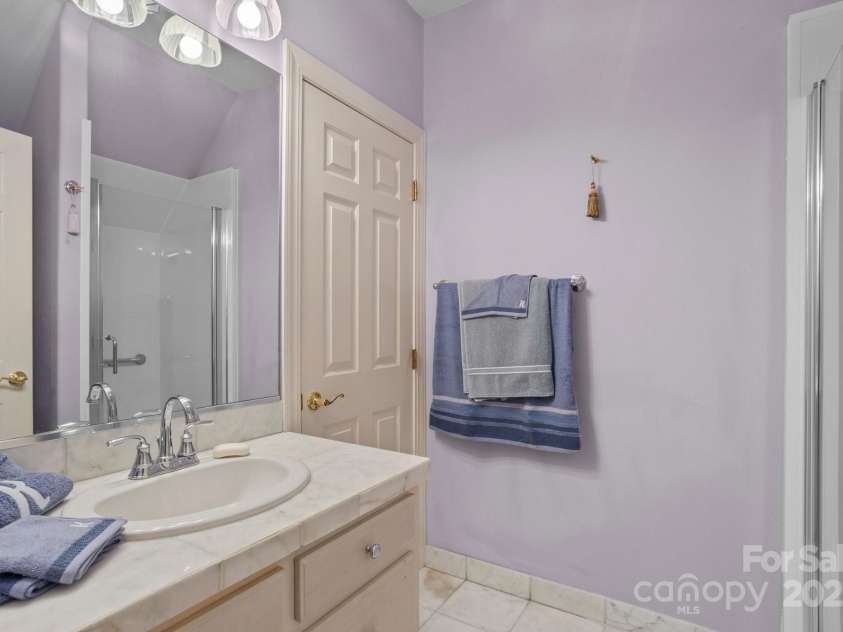 115 Glenview Drive, Salisbury, NC 28147.  MLS# CAR4301352, YatesRealty ID 2592. 