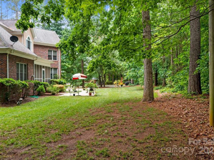 115 Glenview Drive, Salisbury, NC 28147.  MLS# CAR4301352, YatesRealty ID 2592. 