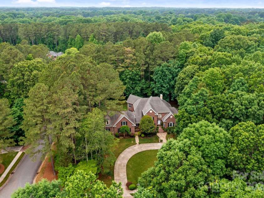 115 Glenview Drive, Salisbury, NC 28147.  MLS# CAR4301352, YatesRealty ID 2592. 