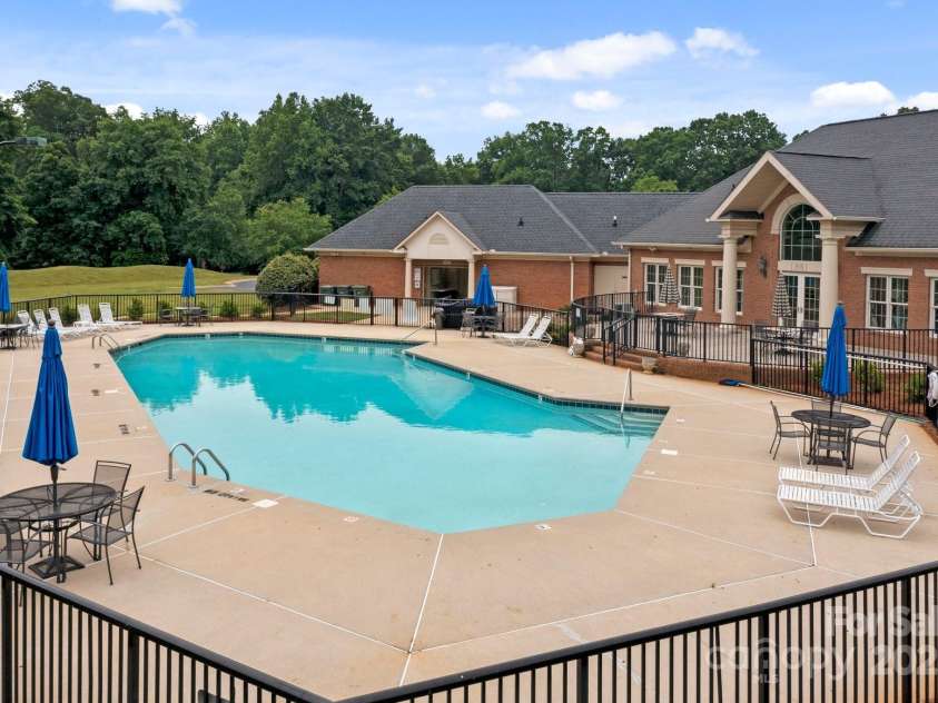 115 Glenview Drive, Salisbury, NC 28147.  MLS# CAR4301352, YatesRealty ID 2592. 