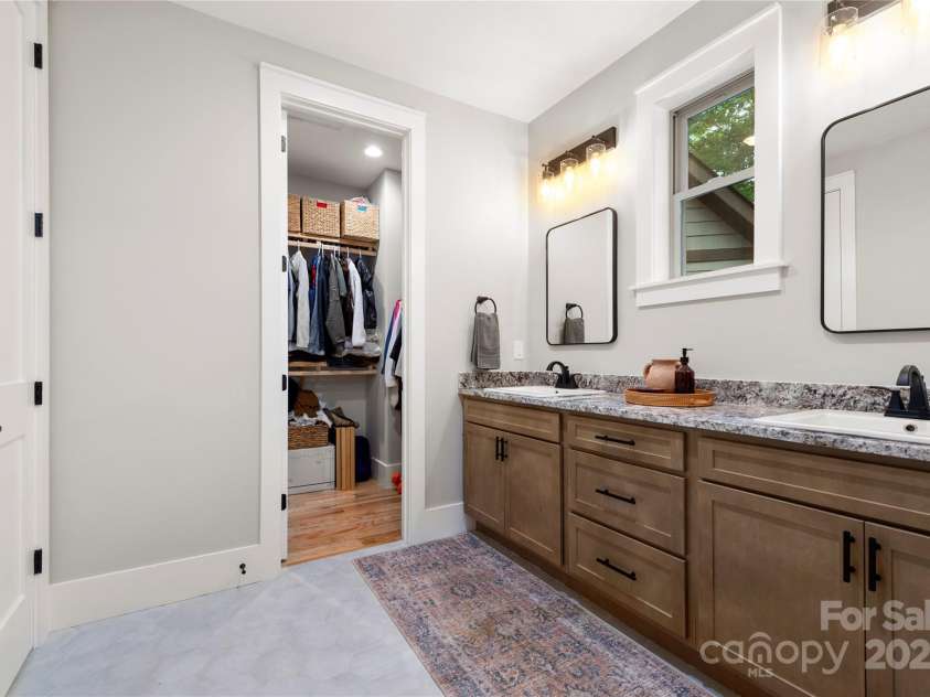 68 Huckleberry Ridge Lane, Zirconia, NC 28790.  MLS# CAR4265431, YatesRealty ID 2592. 