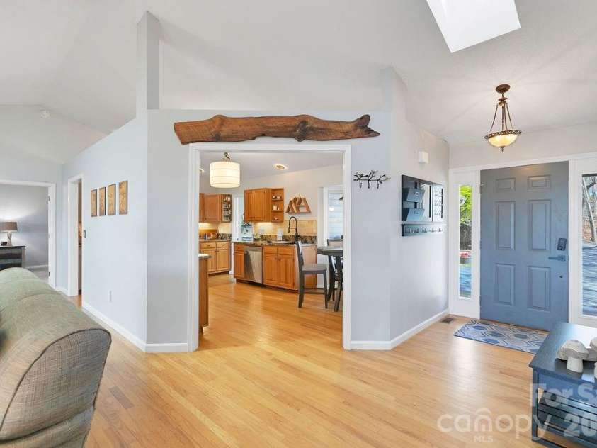 123 Adohi Court, Brevard, NC 28712.  MLS# CAR4376409, YatesRealty ID 25920. 