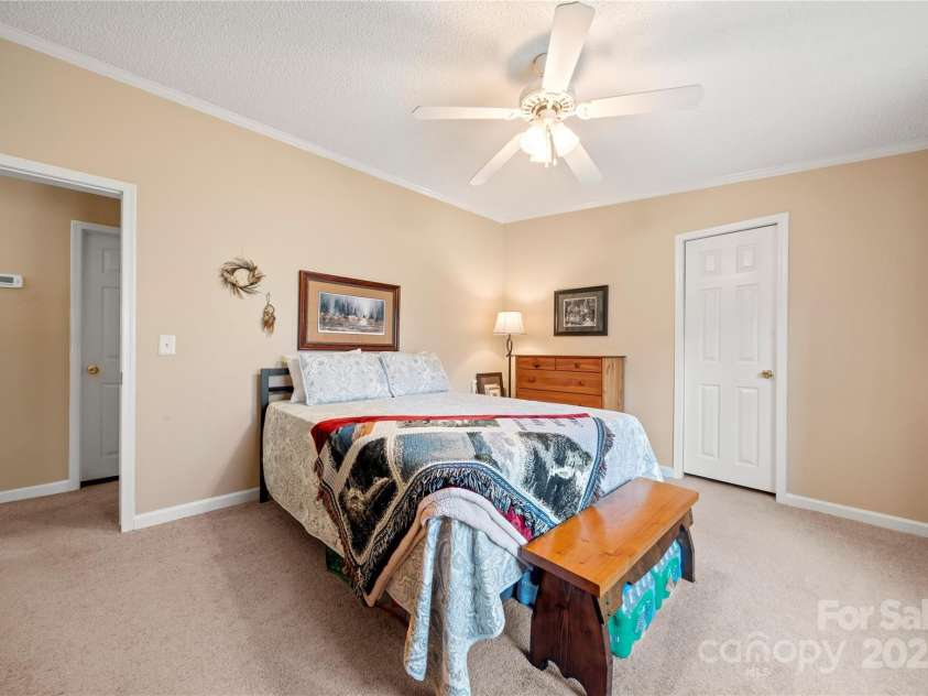 230 Valley View Drive, Clover, SC 29710.  MLS# CAR4235070, YatesRealty ID 25920. 