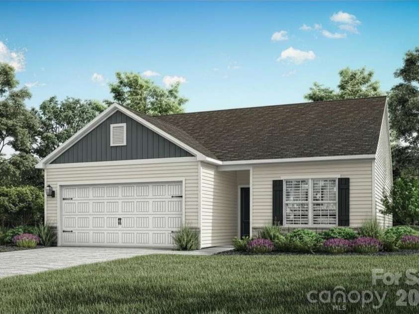 3421 Yorkshire Drive, Gastonia, NC 28052.  MLS# CAR4385268, YatesRealty ID 25921. 