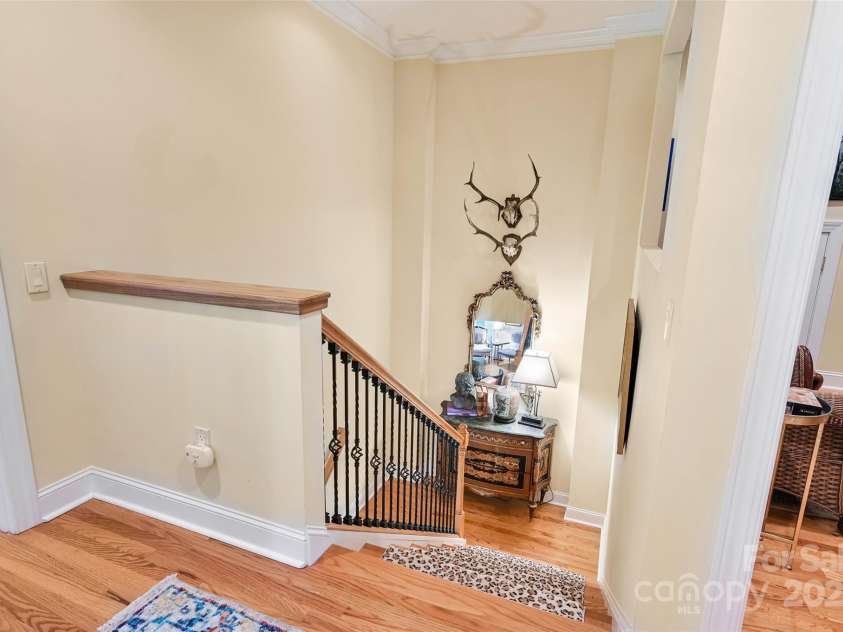 43 Towne Place Drive, Hendersonville, NC 28792.  MLS# CAR4276798, YatesRealty ID 25921. 