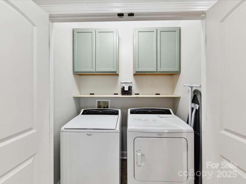 3801 Creek Ridge Drive, Denver, NC 28037.  MLS# CAR4258804, YatesRealty ID 25922. Laundry Room!