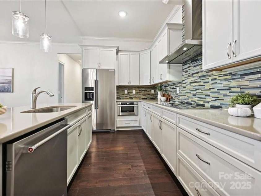 2034 Laney Pond Road, Matthews, NC 28104.  MLS# CAR4277019, YatesRealty ID 25923. 