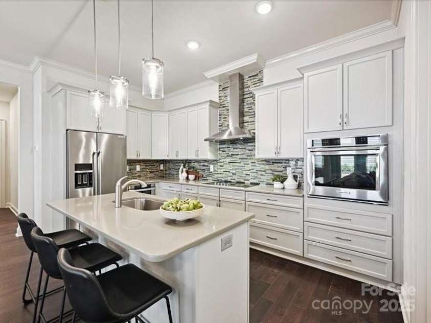 2034 Laney Pond Road, Matthews, NC 28104.  MLS# CAR4277019, YatesRealty ID 25923. 