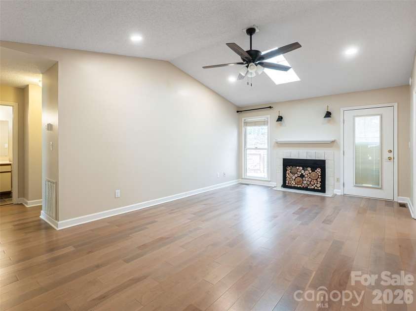8 Turkey Toe Lane, Arden, NC 28704.  MLS# CAR4345806, YatesRealty ID 25923. 