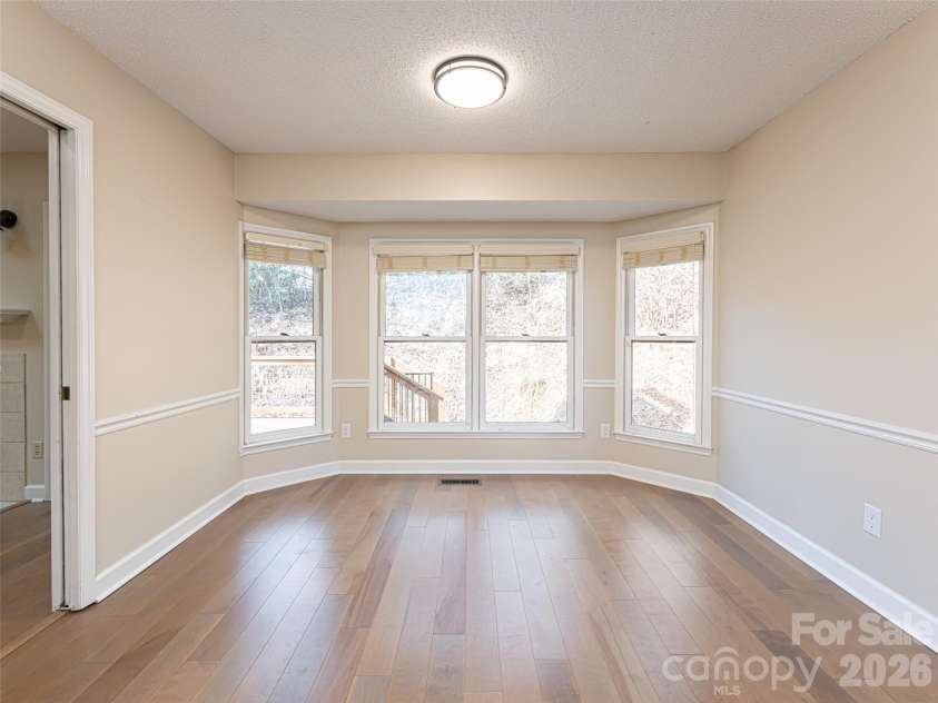 8 Turkey Toe Lane, Arden, NC 28704.  MLS# CAR4345806, YatesRealty ID 25923. 