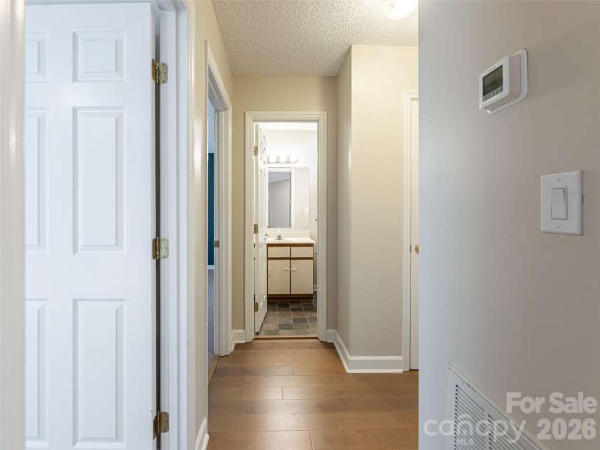 8 Turkey Toe Lane, Arden, NC 28704.  MLS# CAR4345806, YatesRealty ID 25923. 