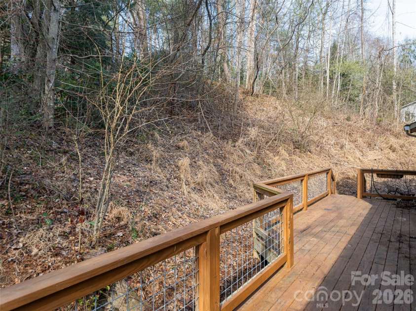 8 Turkey Toe Lane, Arden, NC 28704.  MLS# CAR4345806, YatesRealty ID 25923. 