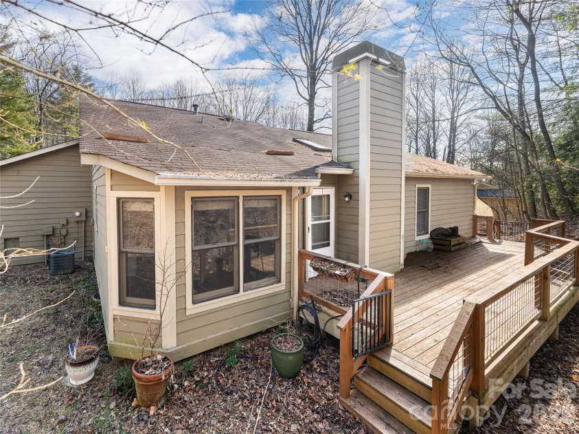 8 Turkey Toe Lane, Arden, NC 28704.  MLS# CAR4345806, YatesRealty ID 25923. 