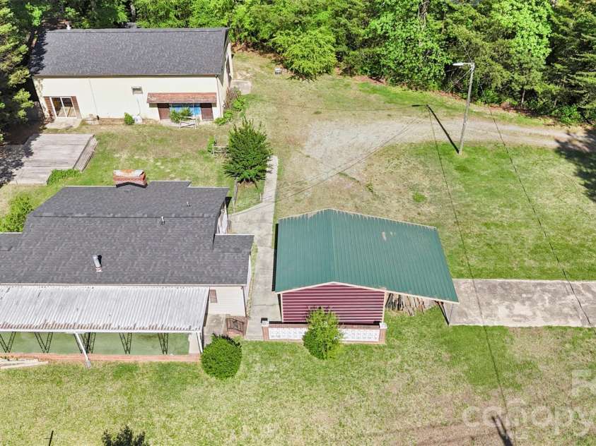 5208 Hickory Grove Road, Mount Holly, NC 28120.  MLS# CAR4369227, YatesRealty ID 25924. 