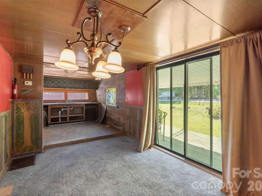 5208 Hickory Grove Road, Mount Holly, NC 28120.  MLS# CAR4369227, YatesRealty ID 25924. Main house kitchen/dining area