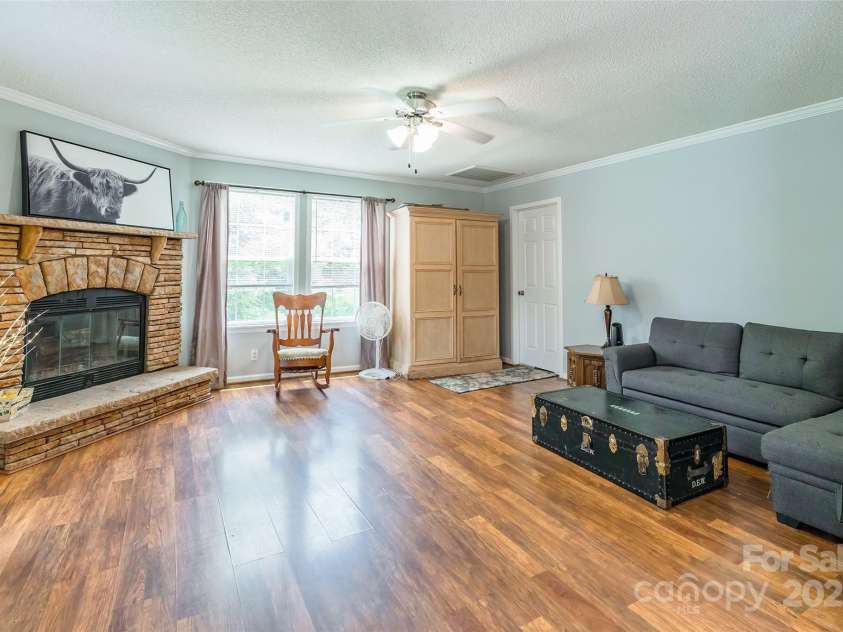 1828 Pine Hollow Place, Hudson, NC 28638.  MLS# CAR4272259, YatesRealty ID 25925. 
